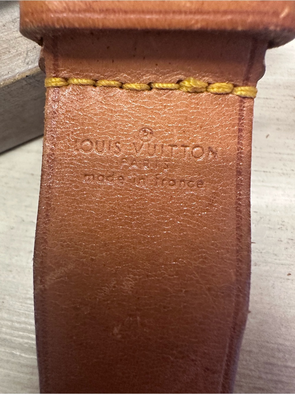 Louis Vuitton Poignet Vachetta Leather Luggage Tag Strap - Picture 3 of 9